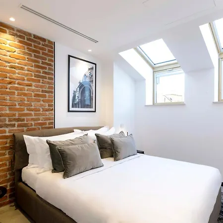 Old Town Snail Design *