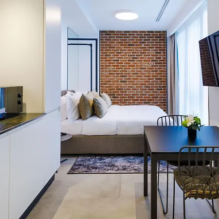 Old Town Snail Design بوخارست