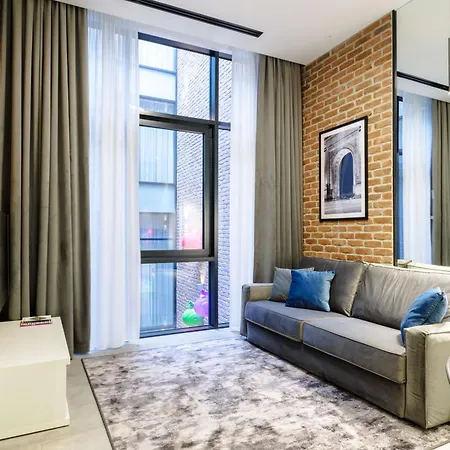 Old Town Snail Design *