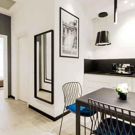 Old Town Snail Design Apartman