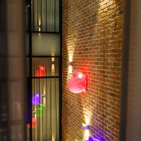 Old Town Snail Design *