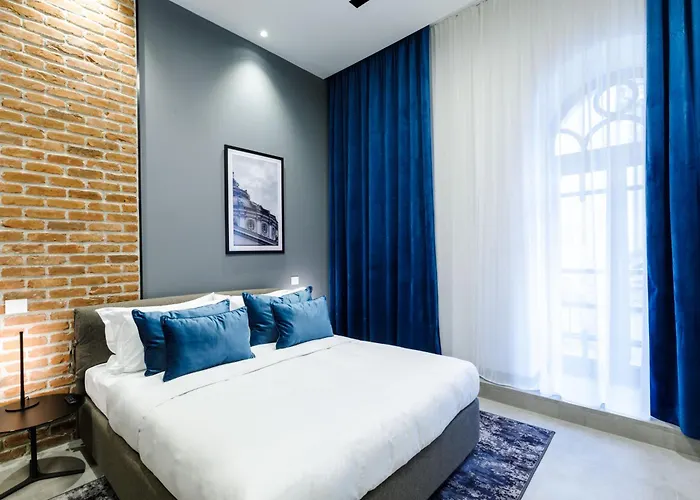 Old Town Snail Design