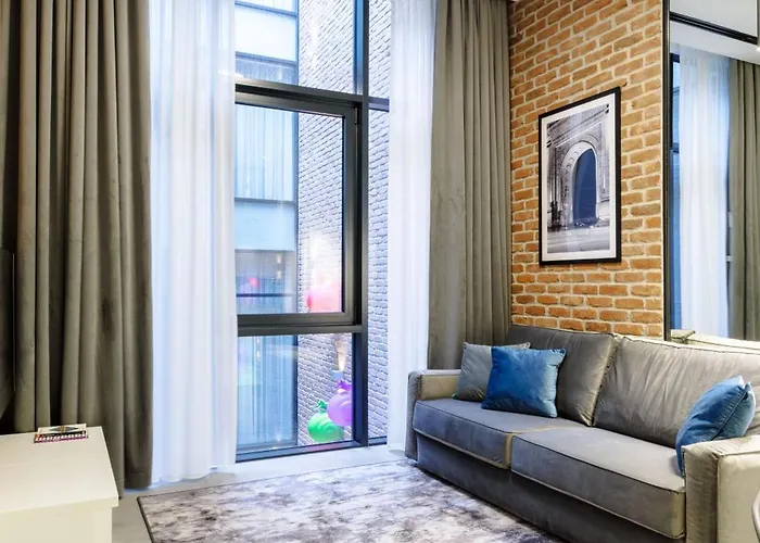 Old Town Snail Design *