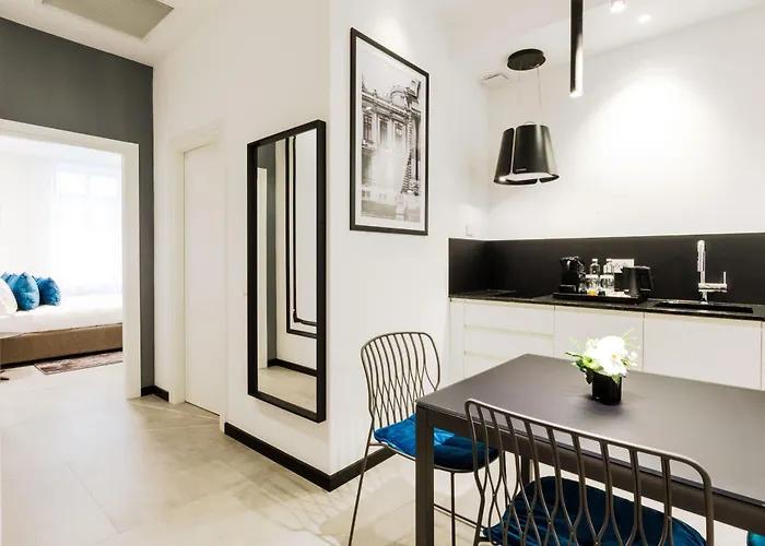 Old Town Snail Design Апартаменты