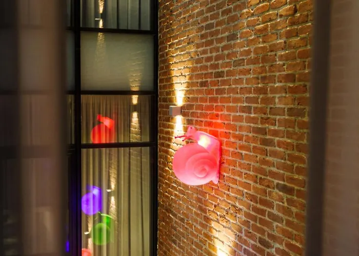 Old Town Snail Design *